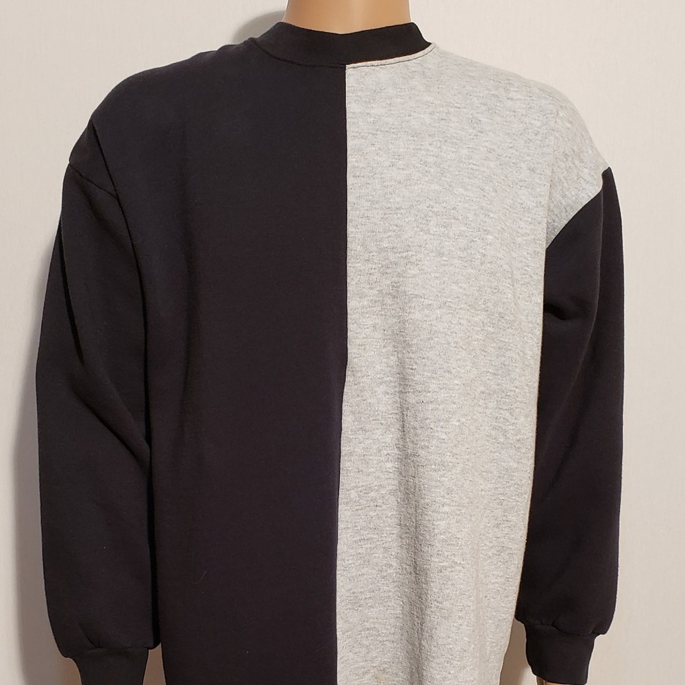GEORGE & MARTHA BLACK ISLAND SWEAT SHIRT SIZE L